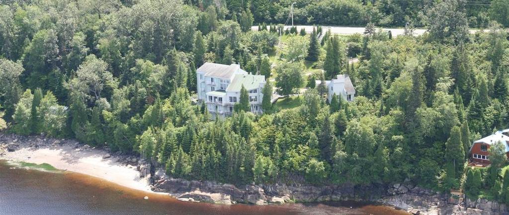 Auberge De La Riviere Saguenay 그랜드바이 외부 사진